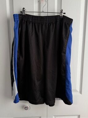 Game On black blue basketball shorts size XL